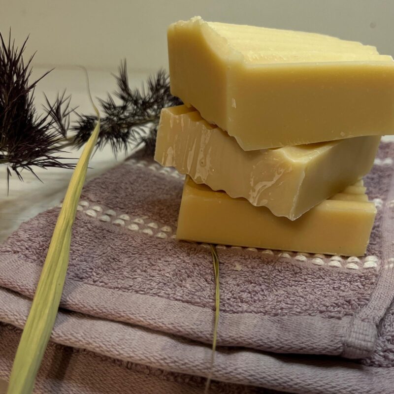 TALLOWMAR SEEPIDE KOMPLEKT: 3 x 125g käsitööseepi - Image 4